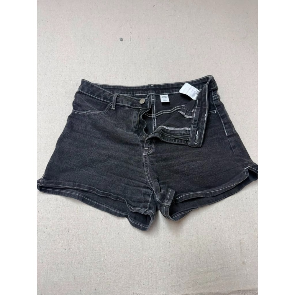 H&M Women's High Waist Black Denim Shorts Size 10 Distressed Wash [A32]